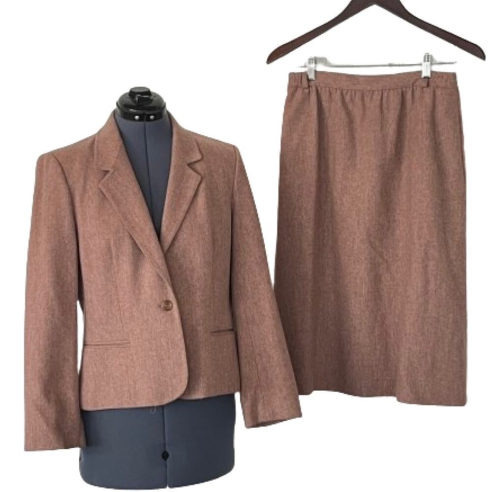 Vintage Pink Wool Suit Skirt and Blazer Saville Petites 12 Pastel Dusty Rose